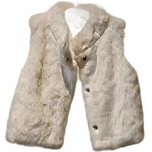 Carter's fur vest size 3T